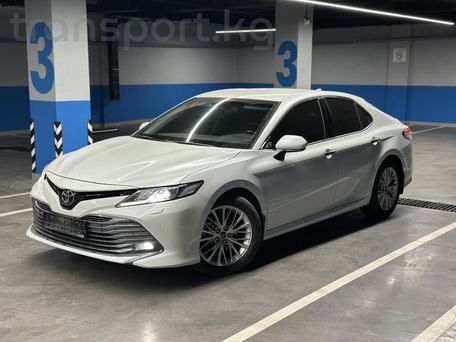 Toyota Camry, 2018 — photo 1
