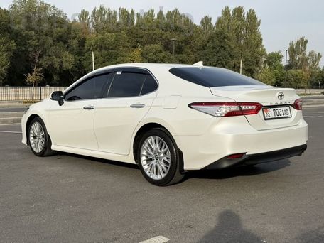 Toyota Camry, 2018 — photo 7