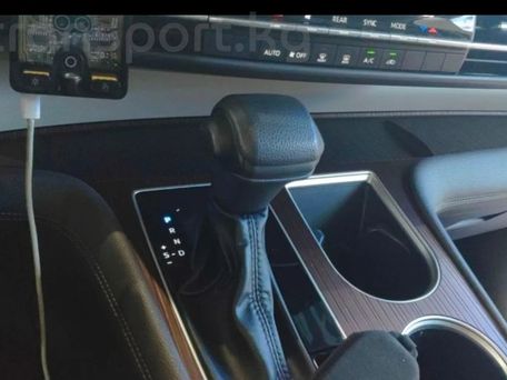Toyota Granvia, 2023 — сүрөт 9