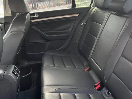 Volkswagen Jetta, 2010 — photo 7