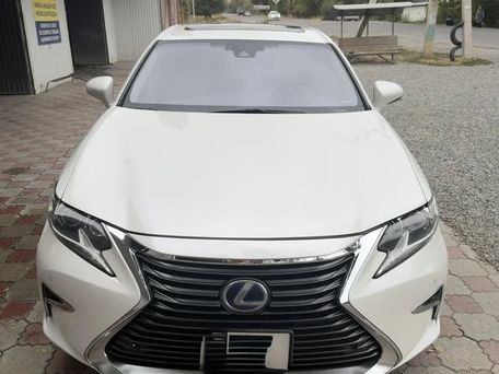 Lexus ES, 2015