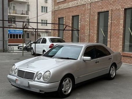 Mercedes-Benz E-Класс, 1997 — фото 1