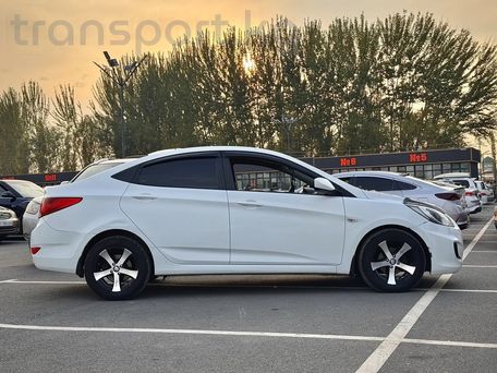 Hyundai Solaris, 2013 — 照片 5