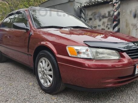 Toyota Camry, 1998