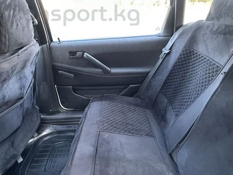 Volkswagen Passat, 1992 — сүрөт 17