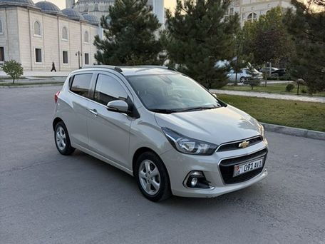 Chevrolet Spark, 2017 — photo 1