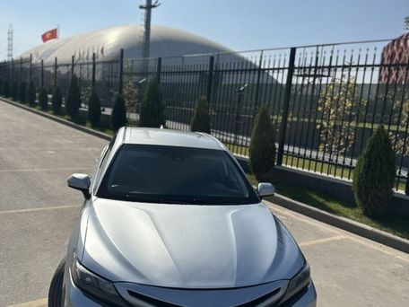 Toyota Camry, 2021 — 照片 3