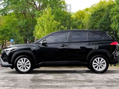 Toyota Corolla Cross, 2024 — 照片 7