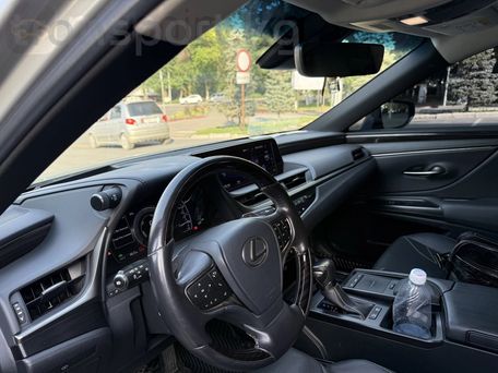 Lexus ES, 2019 — 照片 9