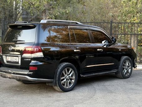 Lexus LX, 2010 — photo 6