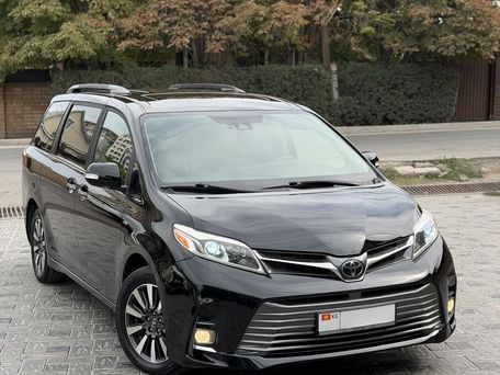 Toyota Sienna, 2020 — фото 1