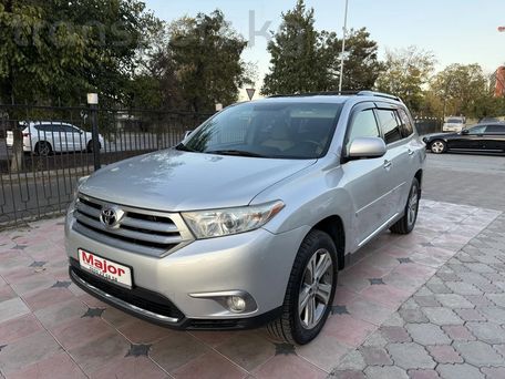 Toyota Highlander, 2011 — photo 1