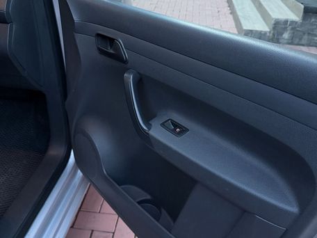 Volkswagen Caddy, 2011 — 照片 18