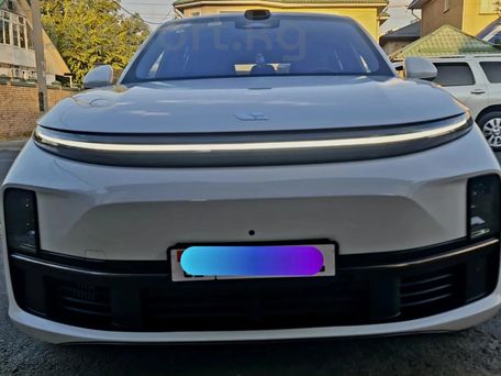 Li Auto (Lixiang) L7, 2025 — 照片 3