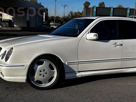 Mercedes-Benz E-Class AMG, 2001 — photo 11