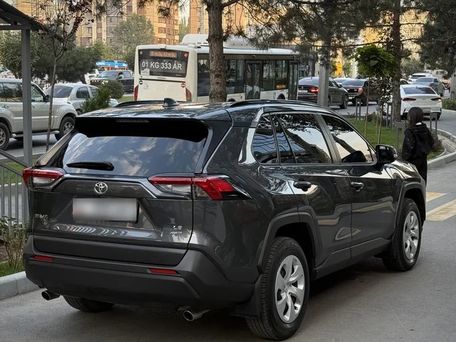 Toyota RAV4, 2019 — фото 4