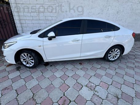 Chevrolet Cruze, 2018 — 照片 2
