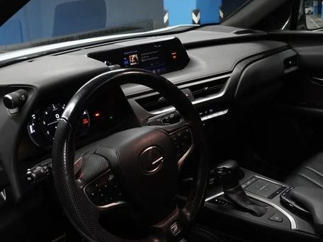Lexus UX, 2018 — фото 9