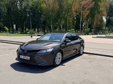 Toyota Camry, 2019 — photo 2