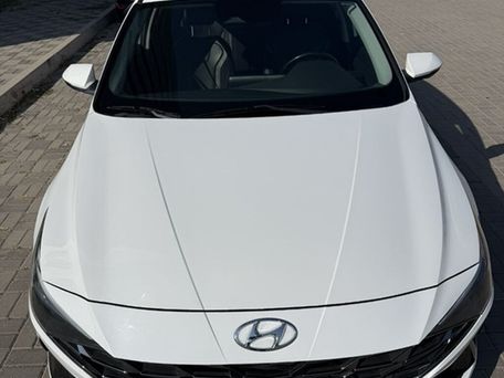 Hyundai Avante, 2021 — 照片 3