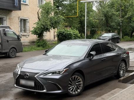 Lexus ES, 2019 — 照片 1