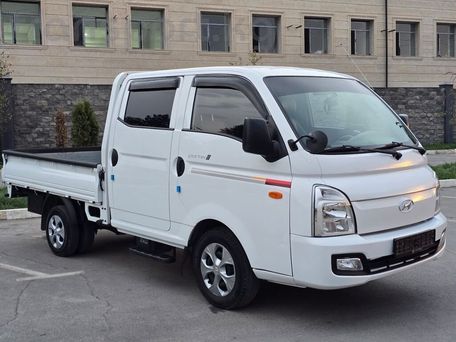 Hyundai H-1, 2020 — photo 10