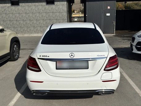 Mercedes-Benz E-Class, 2020 — photo 4