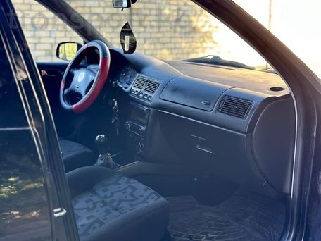 Volkswagen Golf, 1998 — photo 6