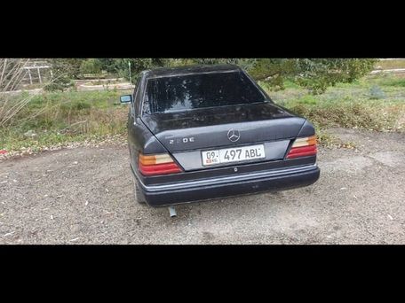 Mercedes-Benz W124, 1989 — photo 5