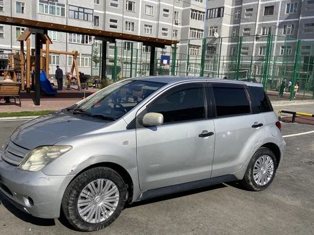 Toyota Ist, 2003 — photo 1
