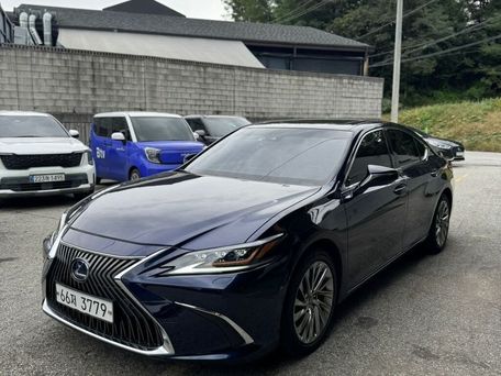 Lexus ES, 2019 — фото 1