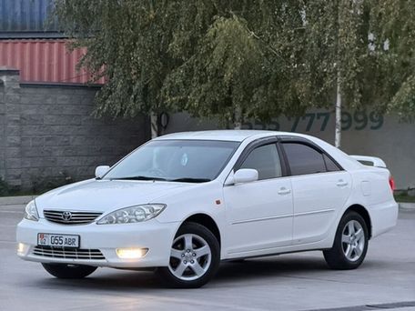 Toyota Camry, 2004