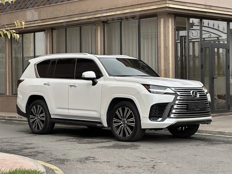 Lexus LX, 2022 — фото 1