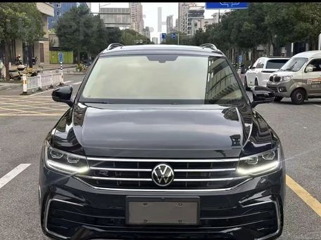 Volkswagen Tiguan, 2024 — 照片 1