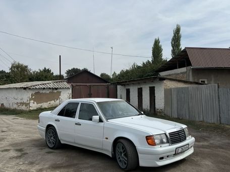 Mercedes-Benz W124, 1991