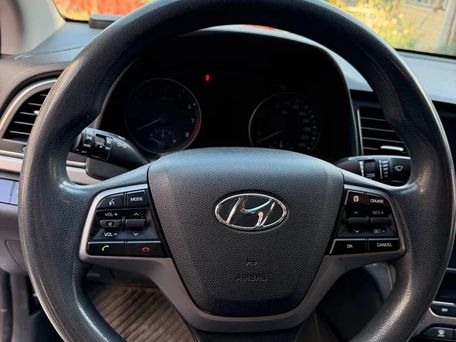 Hyundai Avante, 2017 — 照片 6