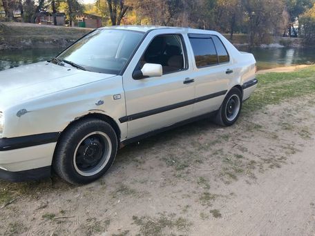 Volkswagen Vento, 1996 — сүрөт 3