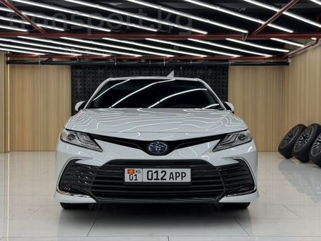 Toyota Camry, 2021 — сүрөт 1