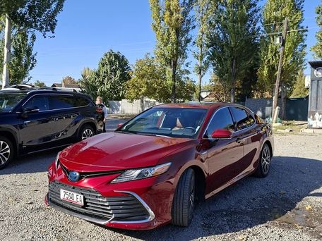 Toyota Camry, 2021 — сүрөт 2