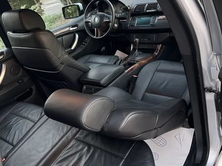 BMW X5, 2002 — photo 8