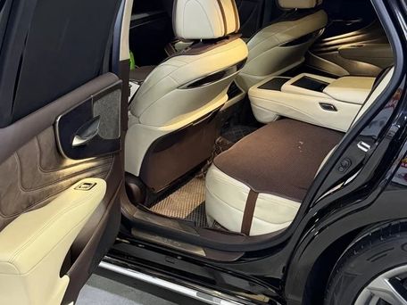 Lexus LS, 2018 — 照片 10