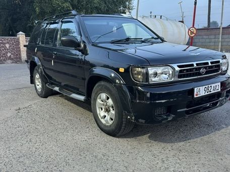 Nissan Terrano, 1996 — photo 1