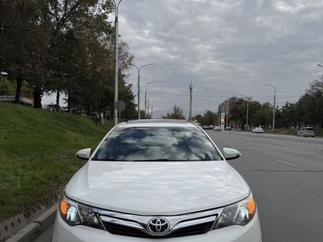 Toyota Camry, 2012 — сүрөт 2