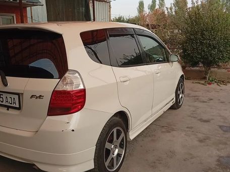 Honda Fit, 2003 — photo 12