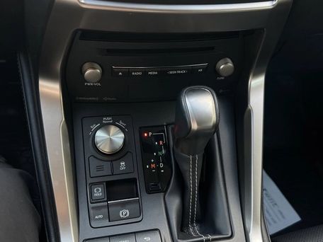 Lexus NX, 2019 — сүрөт 10