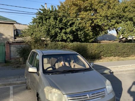 Toyota Raum, 2003 — 照片 2