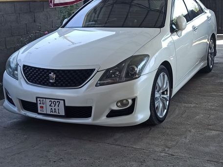 Toyota Crown, 2009
