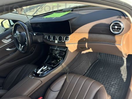 Mercedes-Benz E-Class, 2020 — photo 5