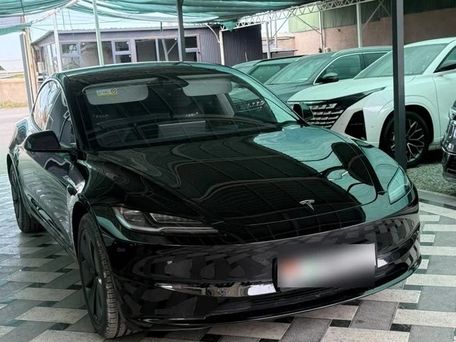 Tesla Model 3, 2025 — сүрөт 9