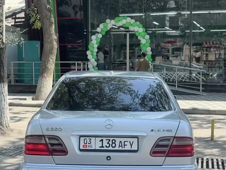 Mercedes-Benz E-Class, 2000 — photo 7